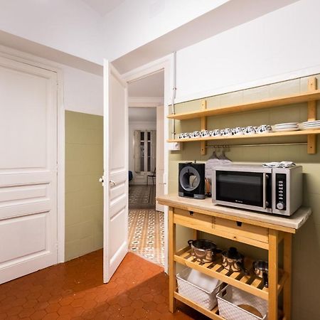 Modernist Apartment For Large Groups In Eixample Barcelone Extérieur photo