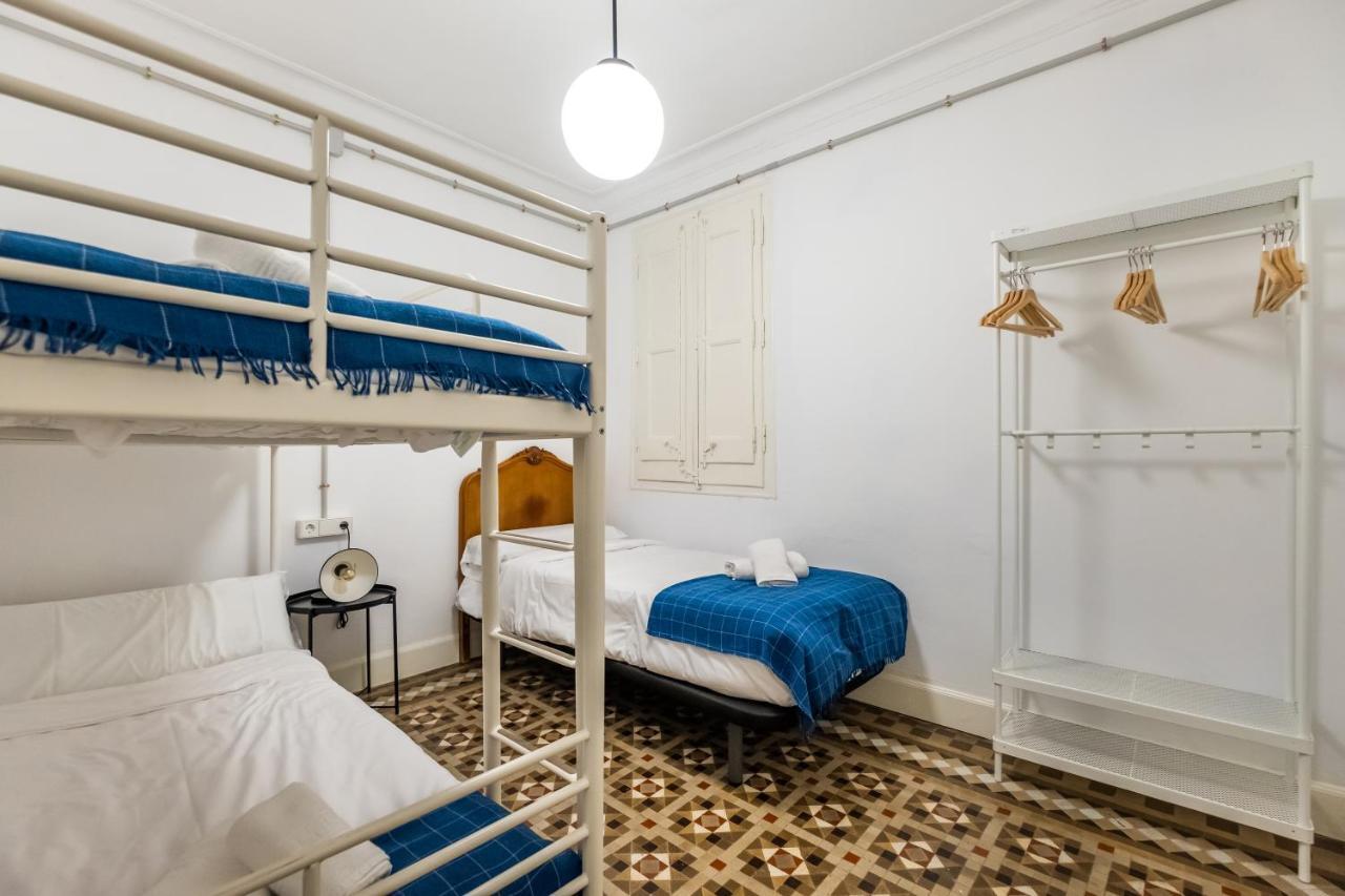 Modernist Apartment For Large Groups In Eixample Barcelone Extérieur photo