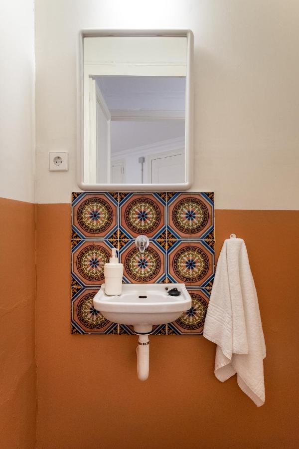 Modernist Apartment For Large Groups In Eixample Barcelone Extérieur photo