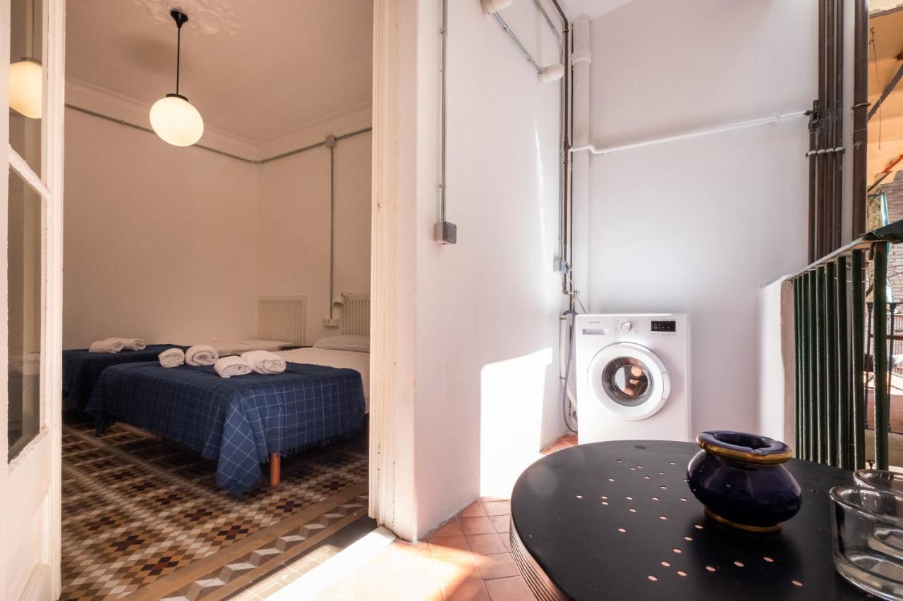 Modernist Apartment For Large Groups In Eixample Barcelone Extérieur photo